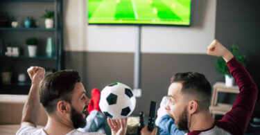 tudo sobre o confronto e onde assistir grátis