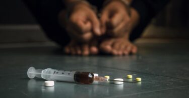 sintomas de recaída na dependência química